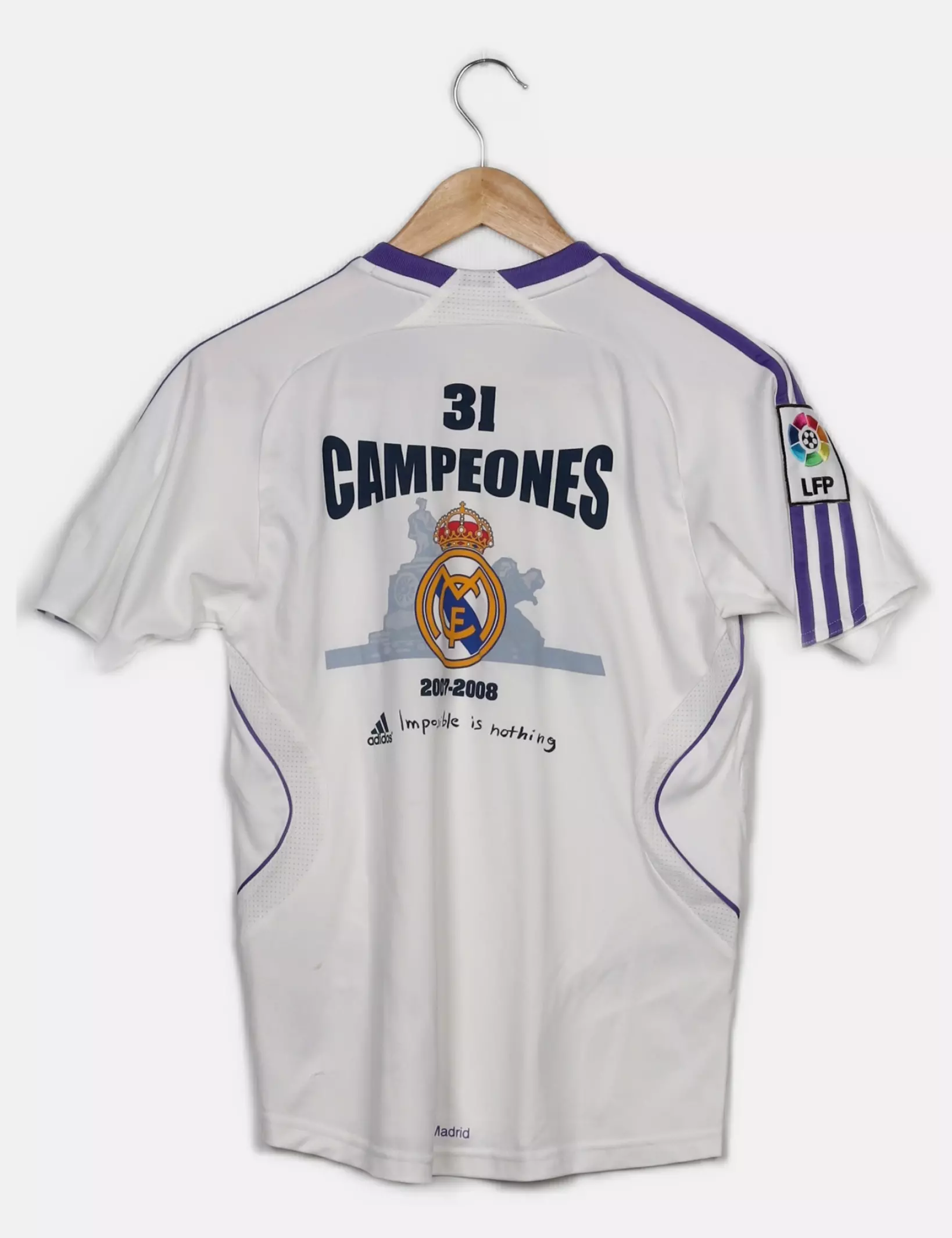 Adidas T-shirt