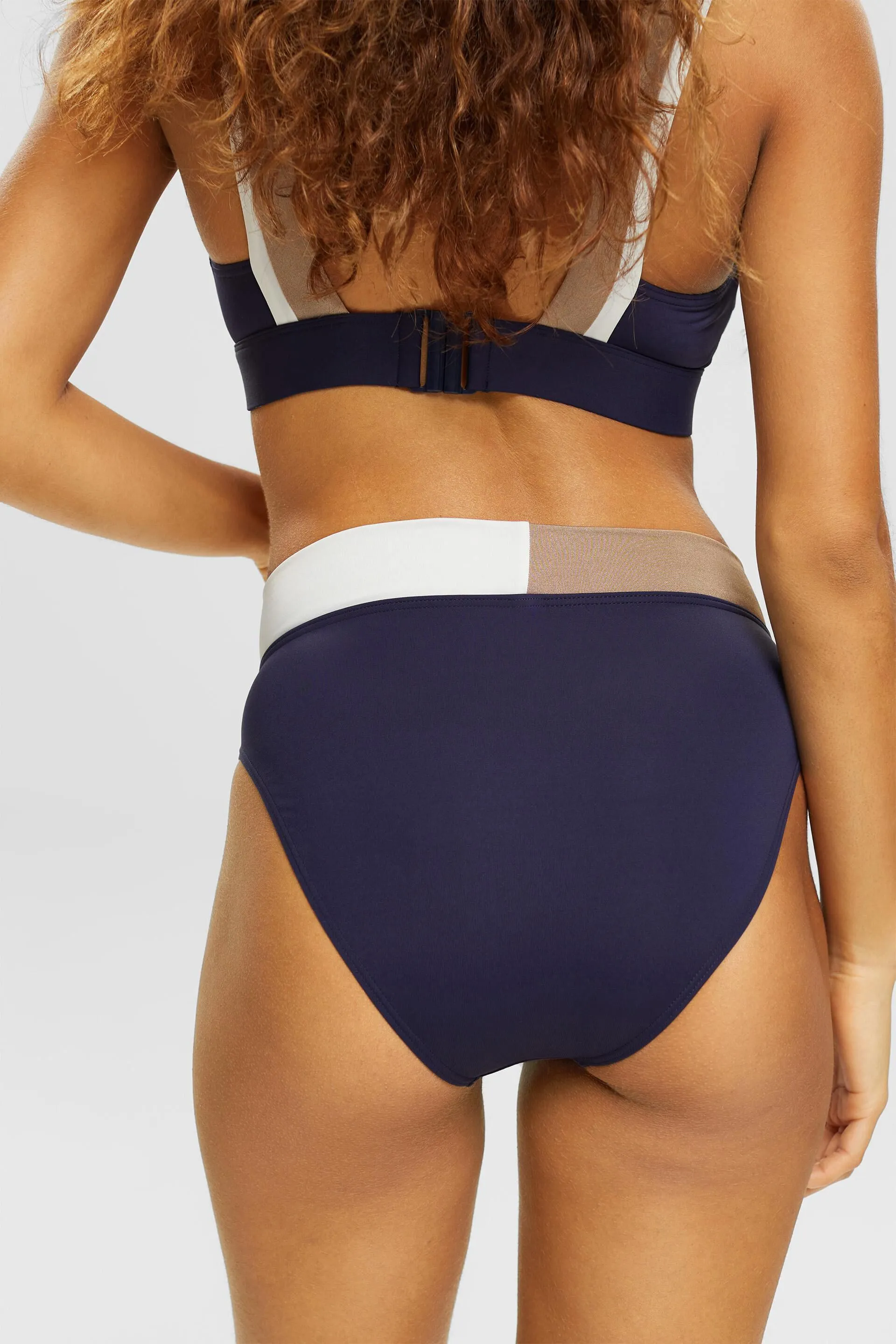 Bas de bikini à taille mi-haute tricolore
