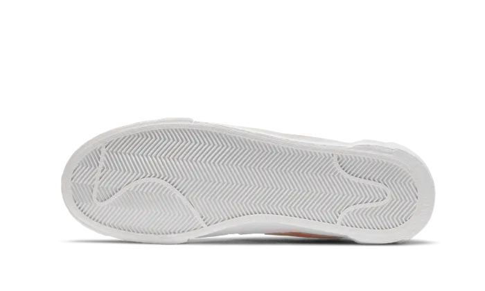 Blazer Low Sacai White Magma Orange