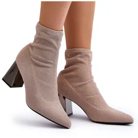 Bottines à talons hauts beige brillant Sognota
