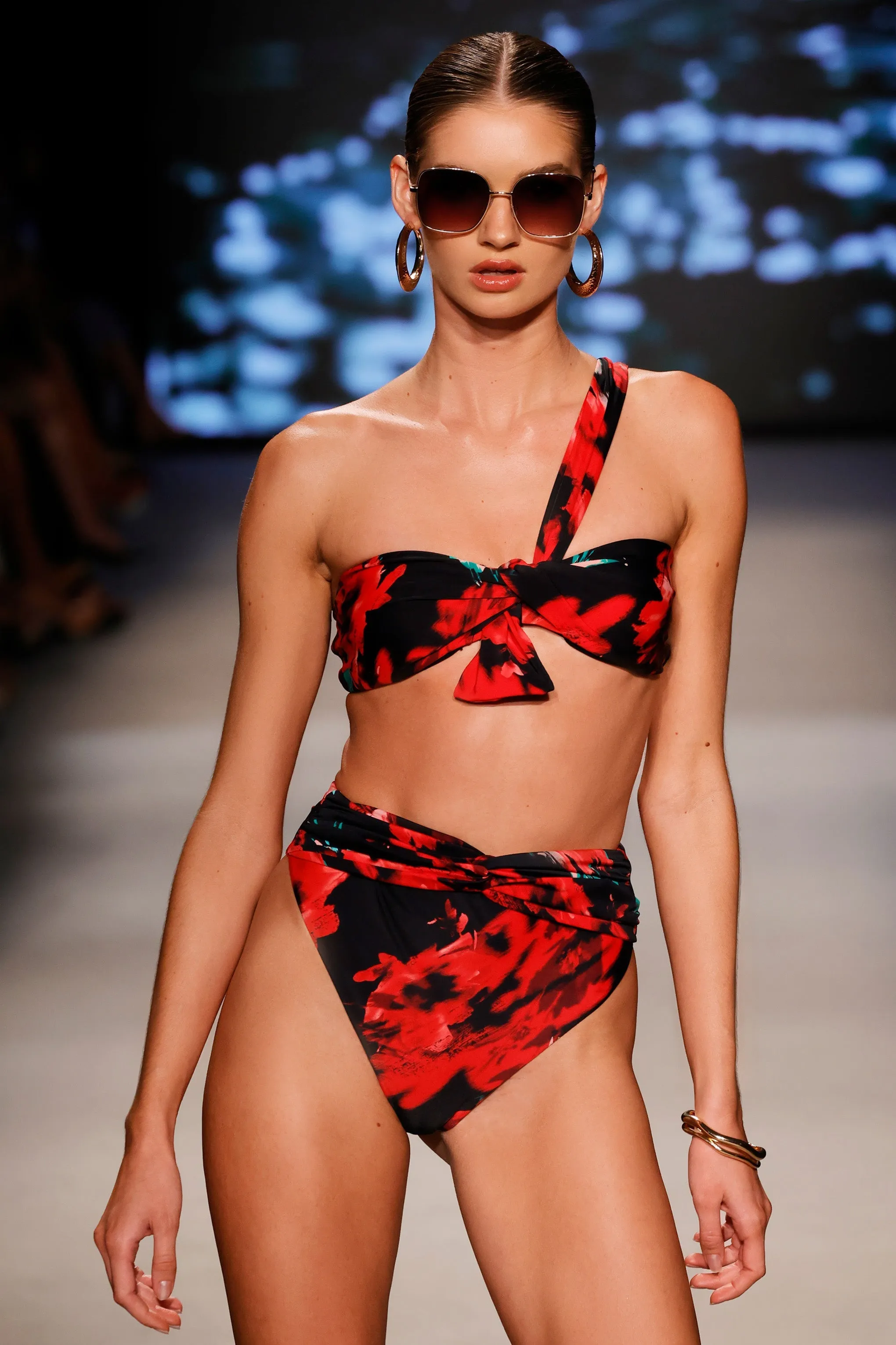 Bowline | Haut de bikini multi-couleur noué à une épaule