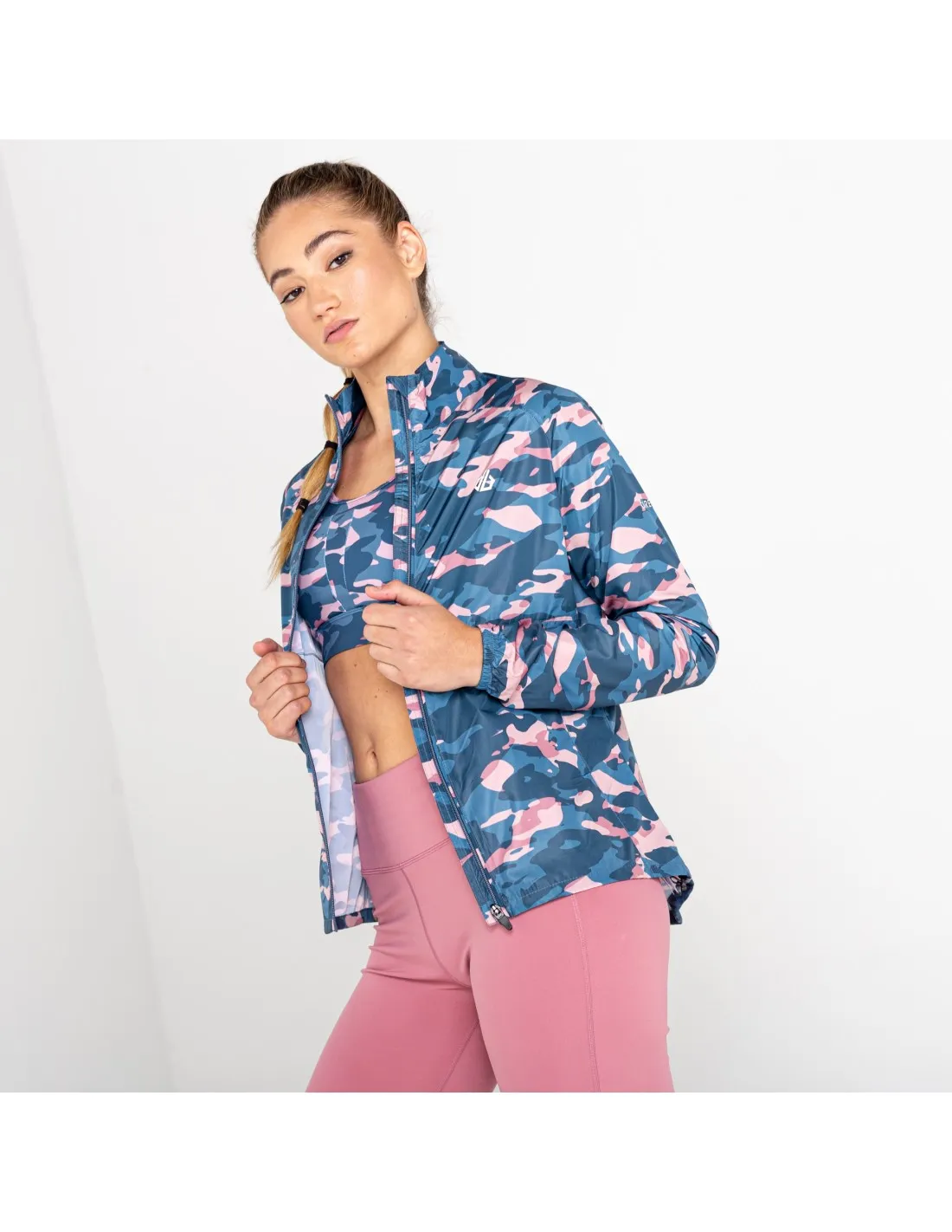 Coupe vent Femme Dare 2b Resilient Powder Pink / Camo