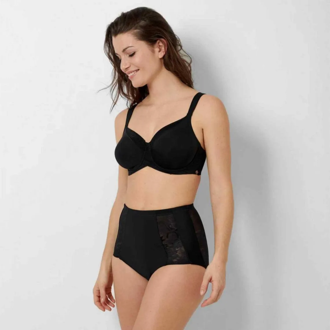 Culotte taille haute sculptante noire | Lingerie sculptante 3 SUISSES