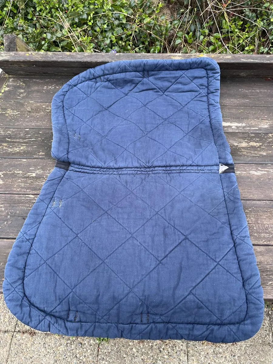 Ensemble tapis + bonnet