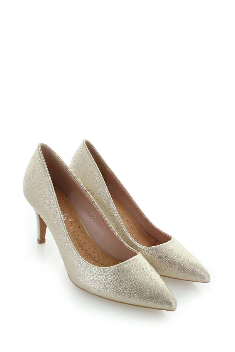 Escarpins  à bout pointu à Talons petits, couleur champagne