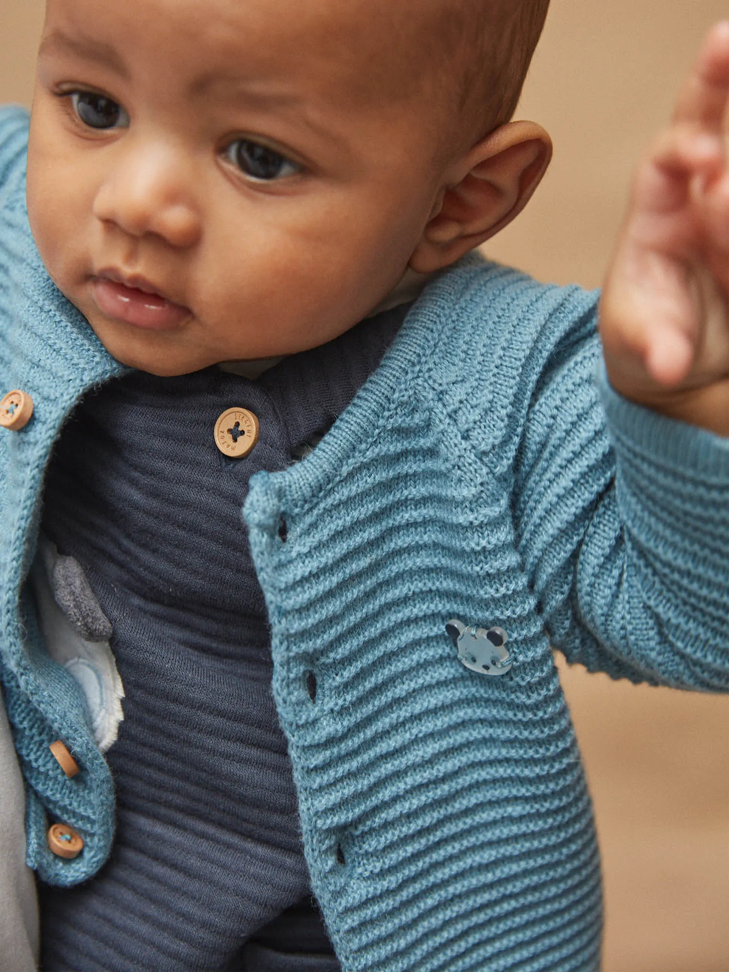 Gilet bleu en tricot