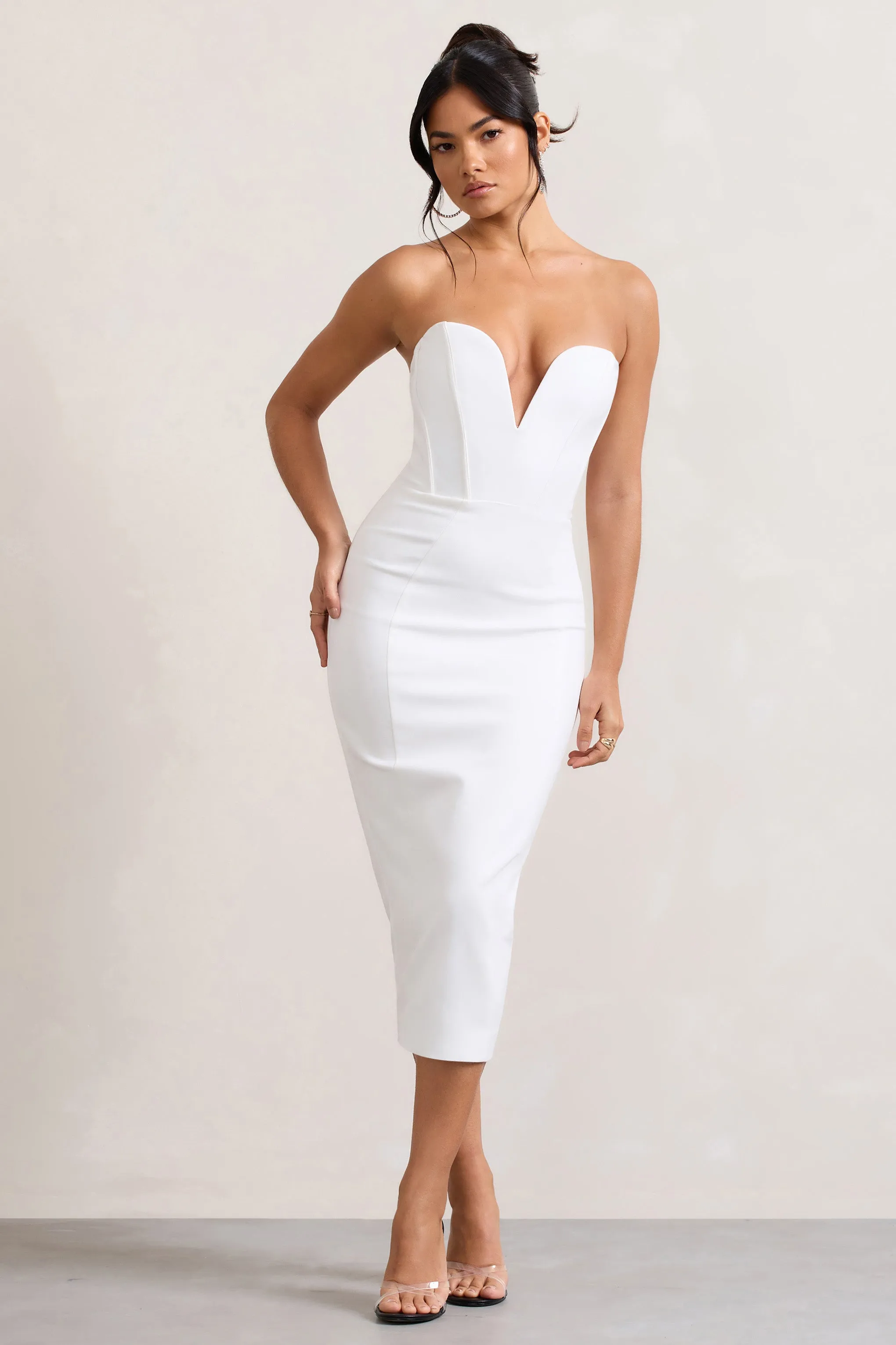Hailey | Robe mi-longue blanche sans manches à encolure en coeur et corset