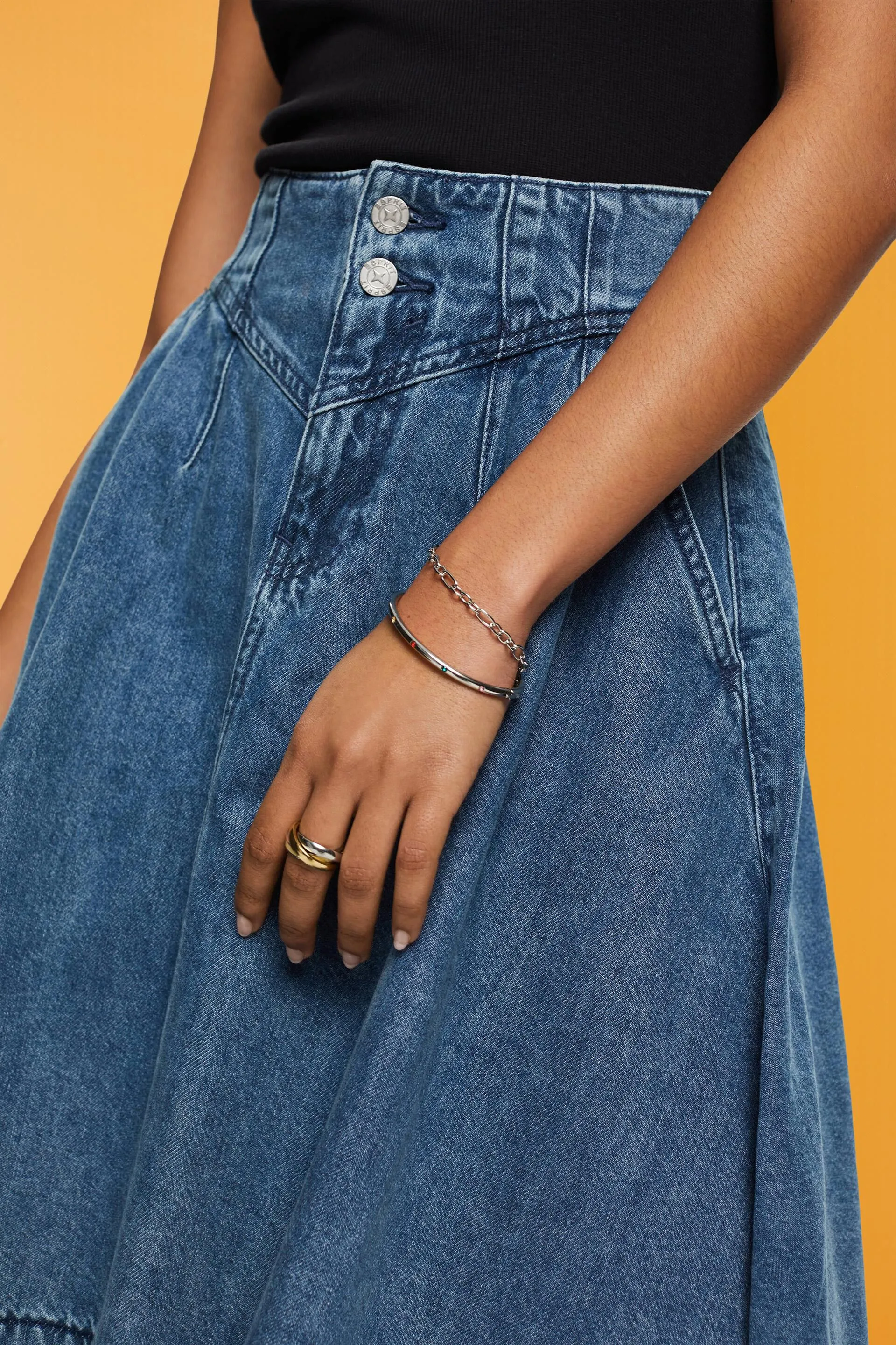 Jupe en jean asymétrique