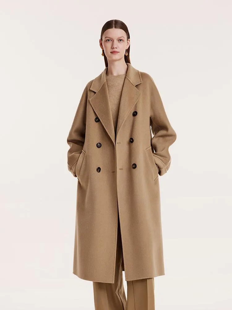 Manteau croisé en pur cachemire avec béret