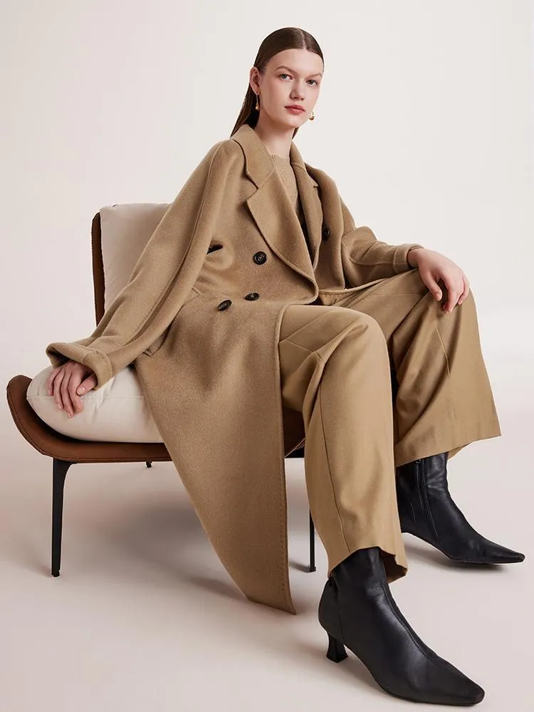 Manteau croisé en pur cachemire avec béret