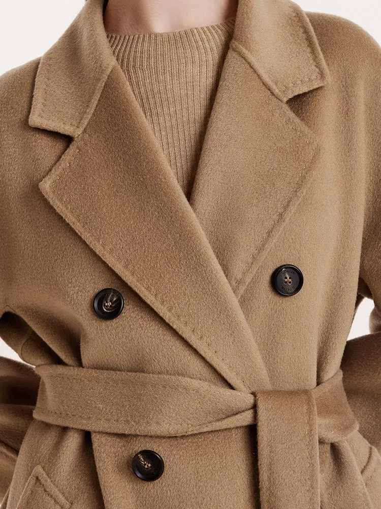 Manteau croisé en pur cachemire avec béret