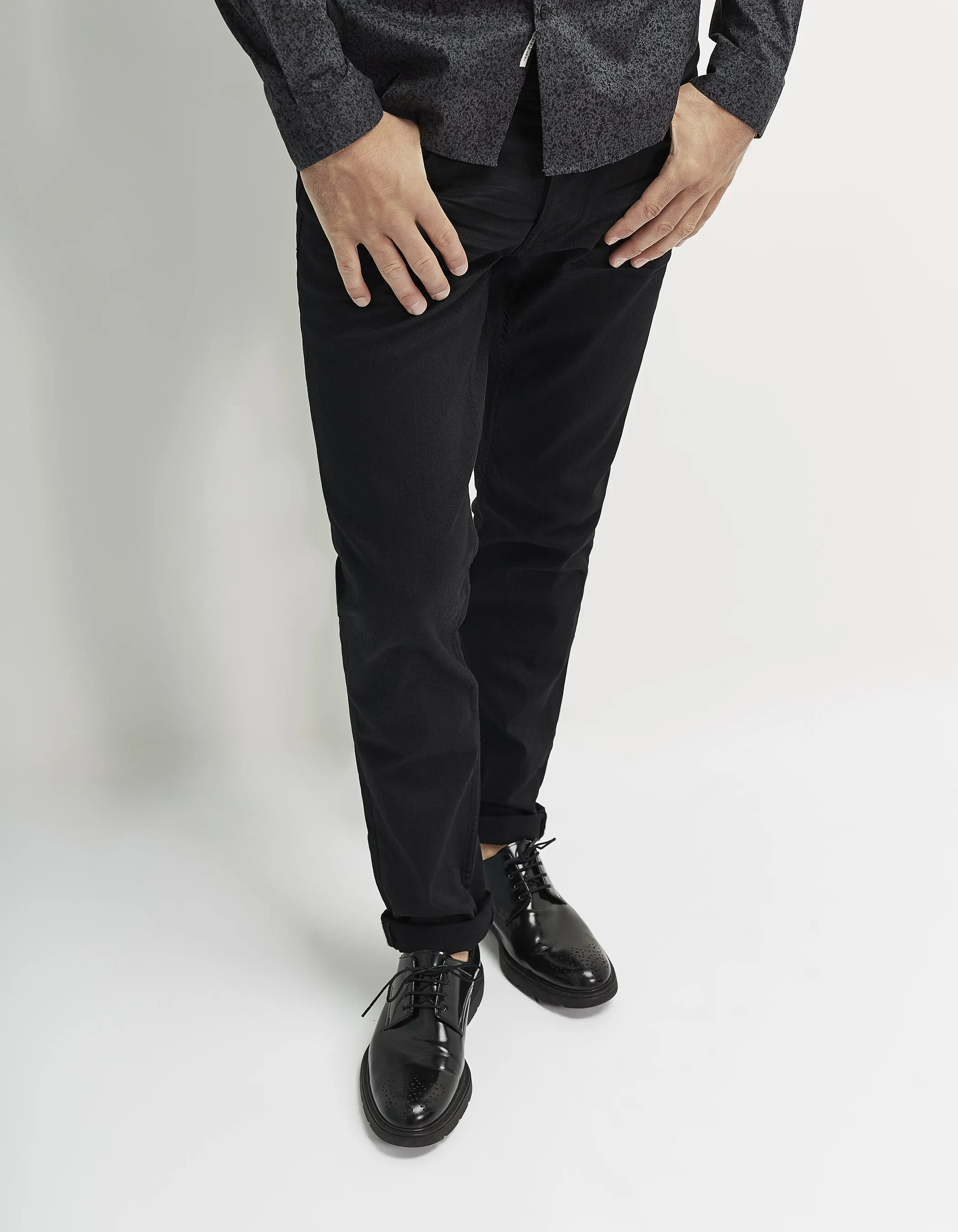 Pantalon slim noir homme