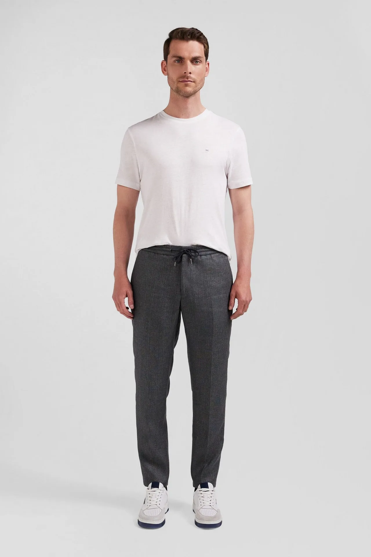 Pantalon à taille élastiquée en lyocell et lin gris coupe Modern