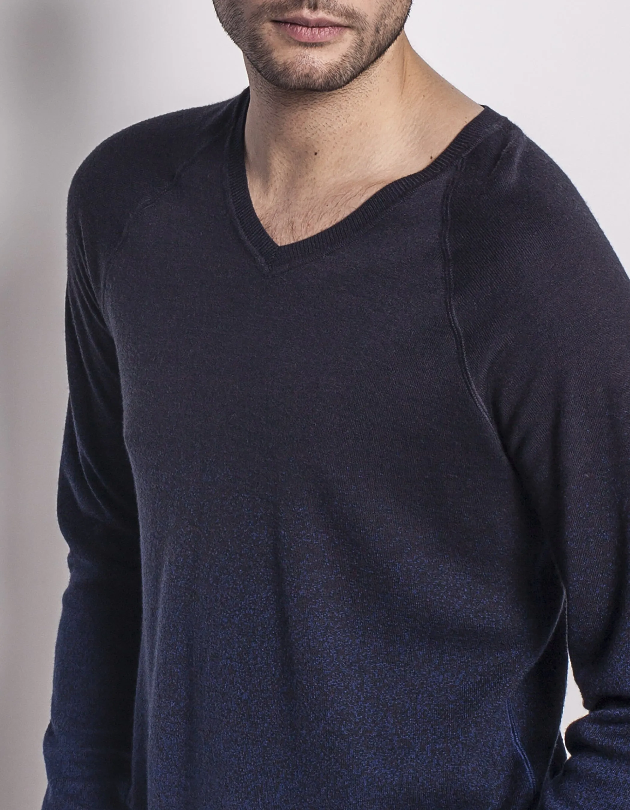 Pull col V homme