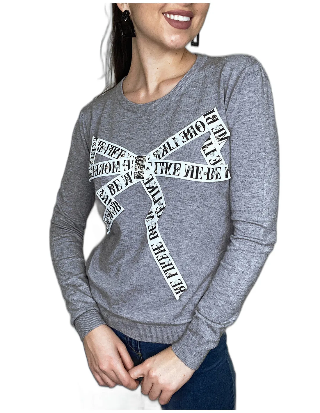 Pull gris à empiècement et strass