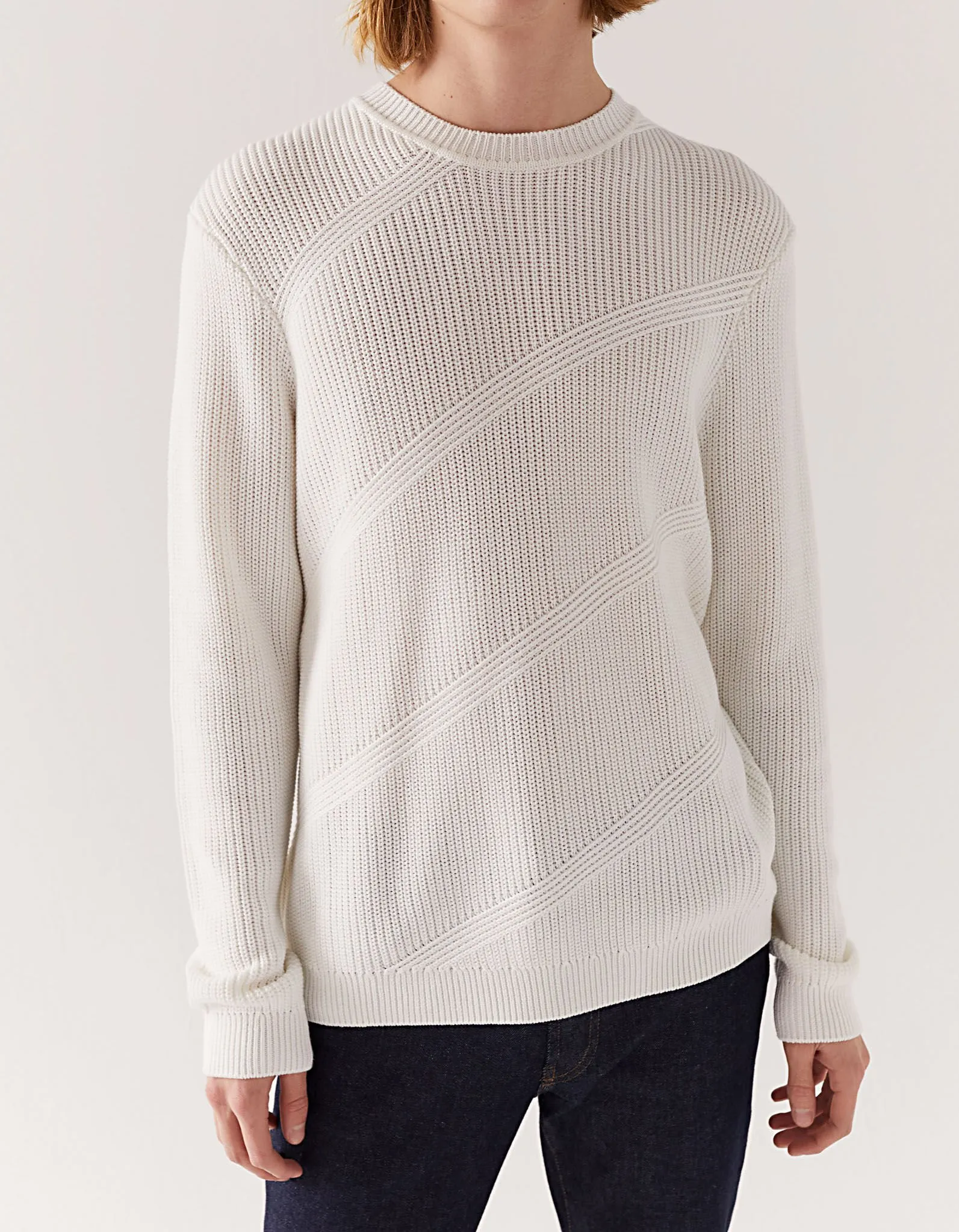 Pull off white tricot à relief Homme