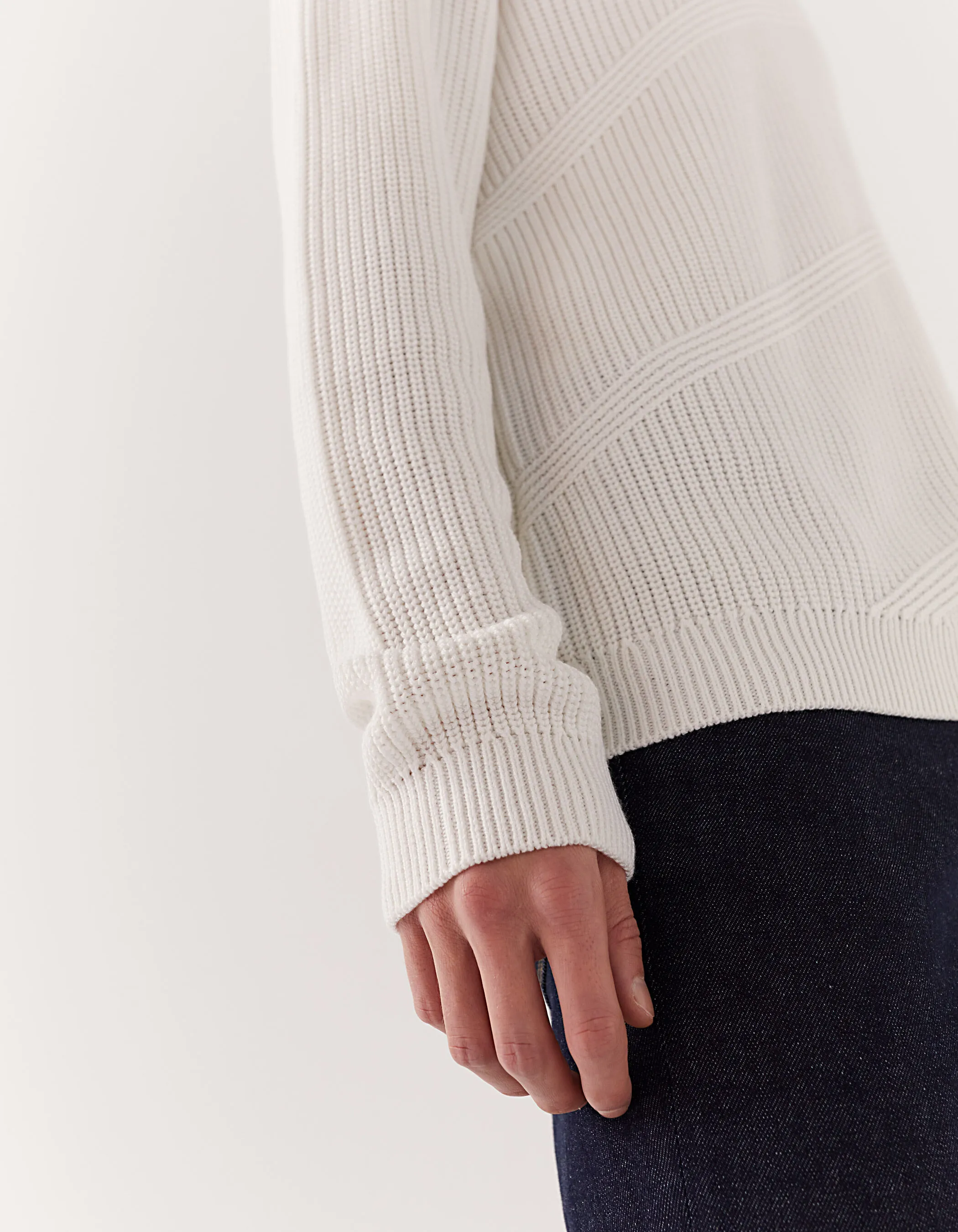 Pull off white tricot à relief Homme