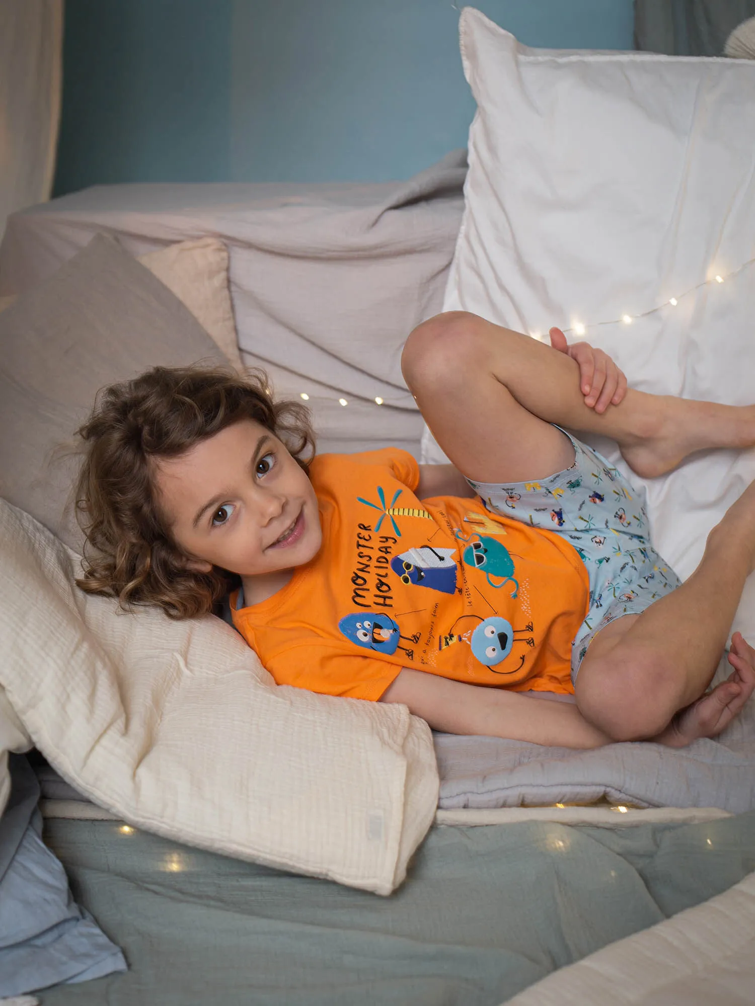 Pyjama orange et bleu à motifs monstres enfant garçon