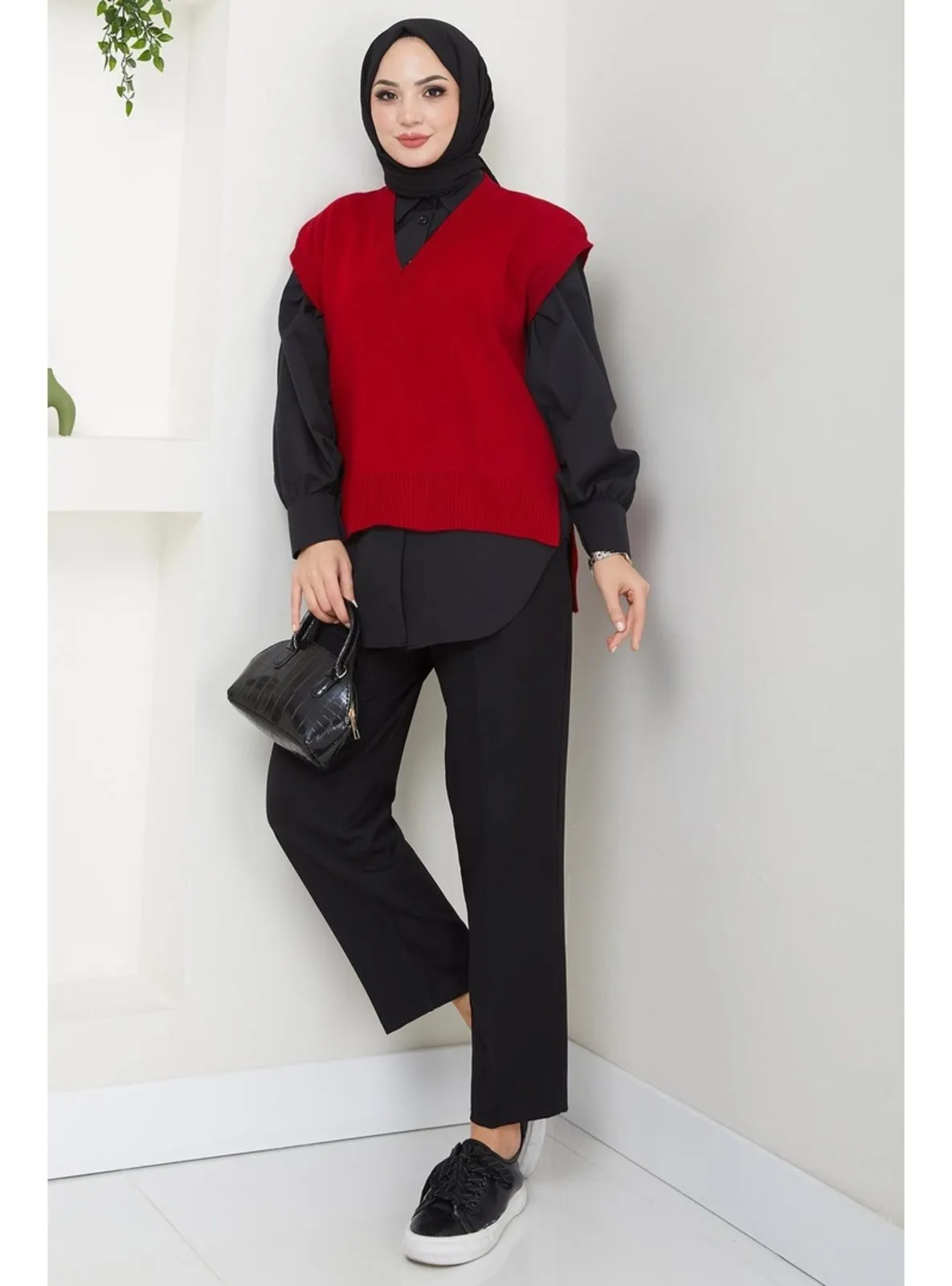 Red - Knit Cardigan