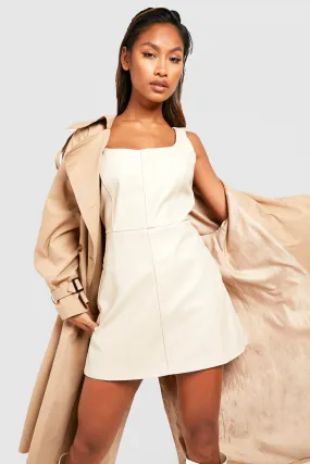 Robe corset en simili