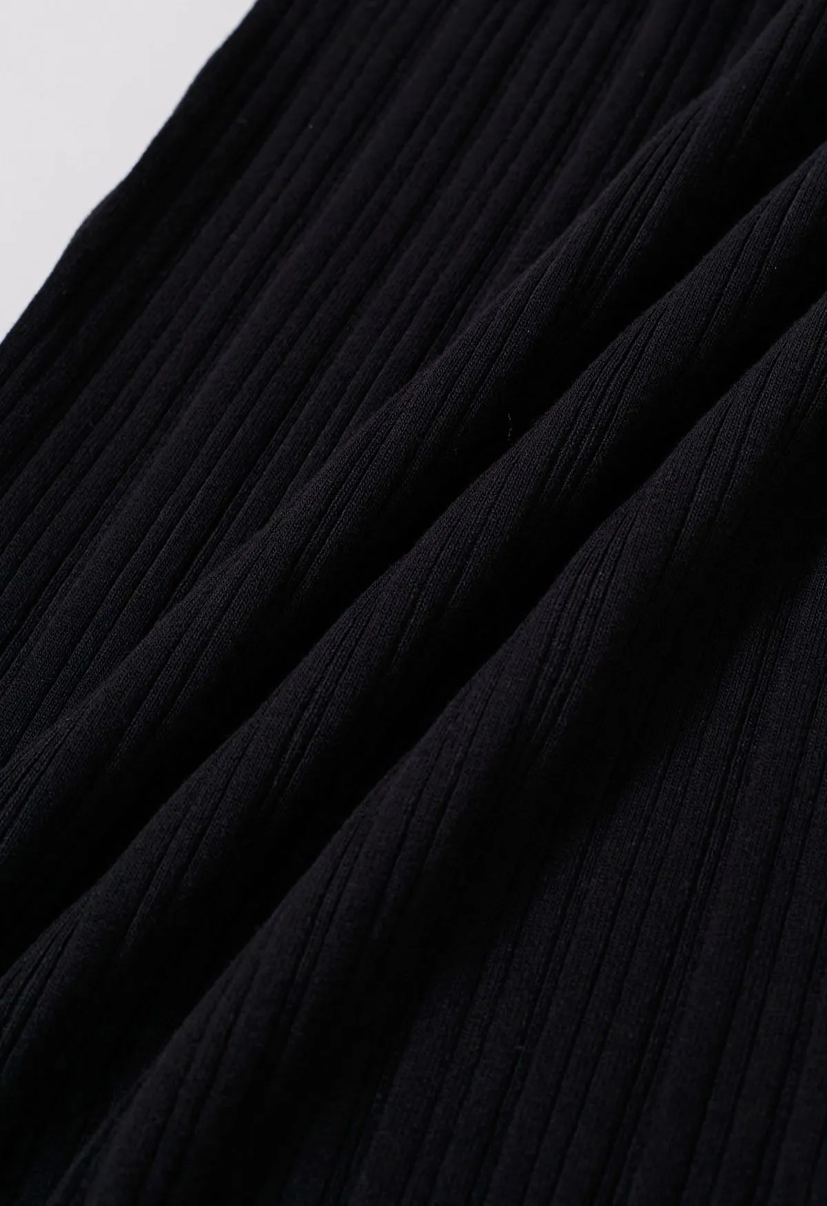 Robe longue en tricot sans manches moulante au dos fendu en noir