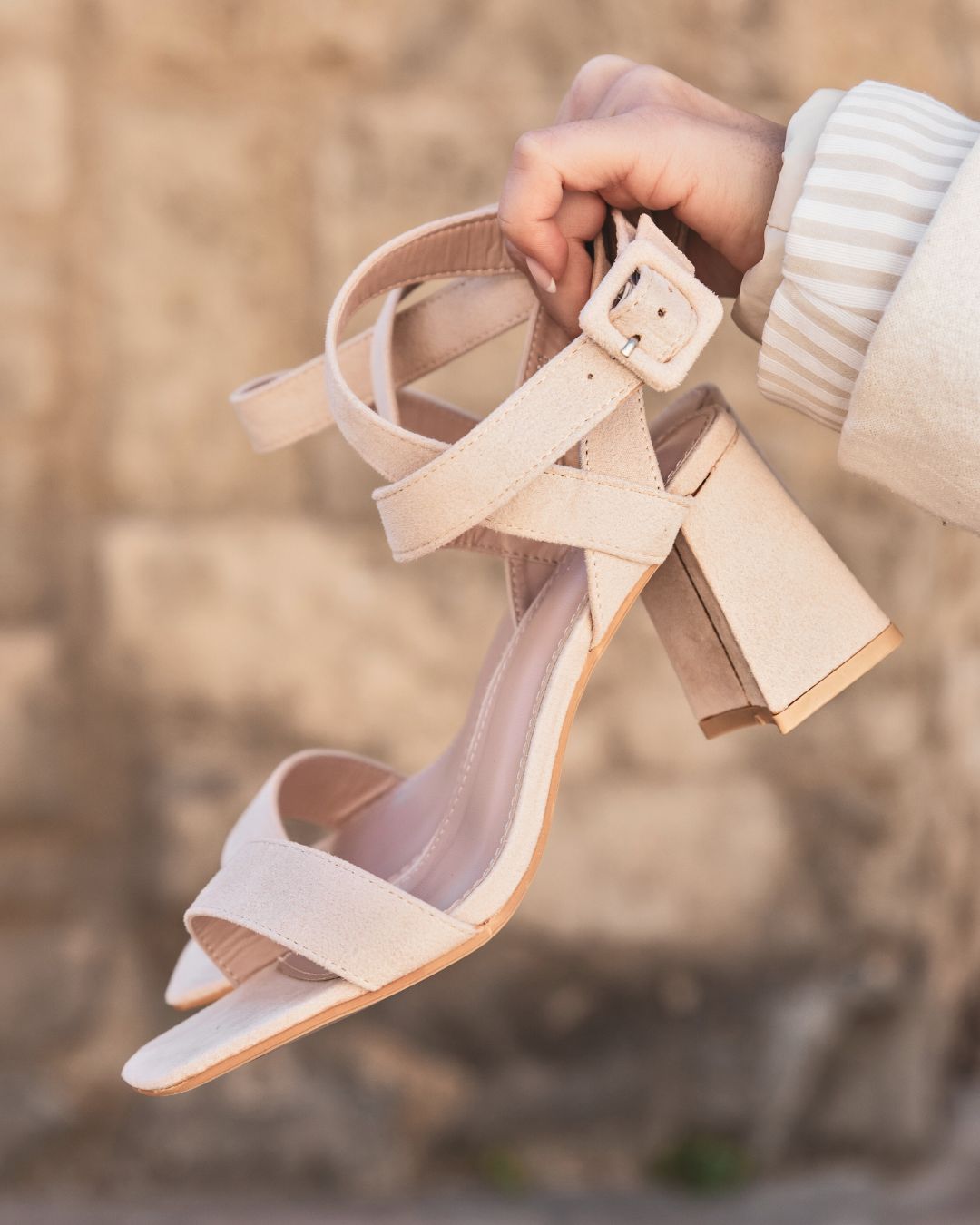 Sandale femme talon carré beige - Alicia